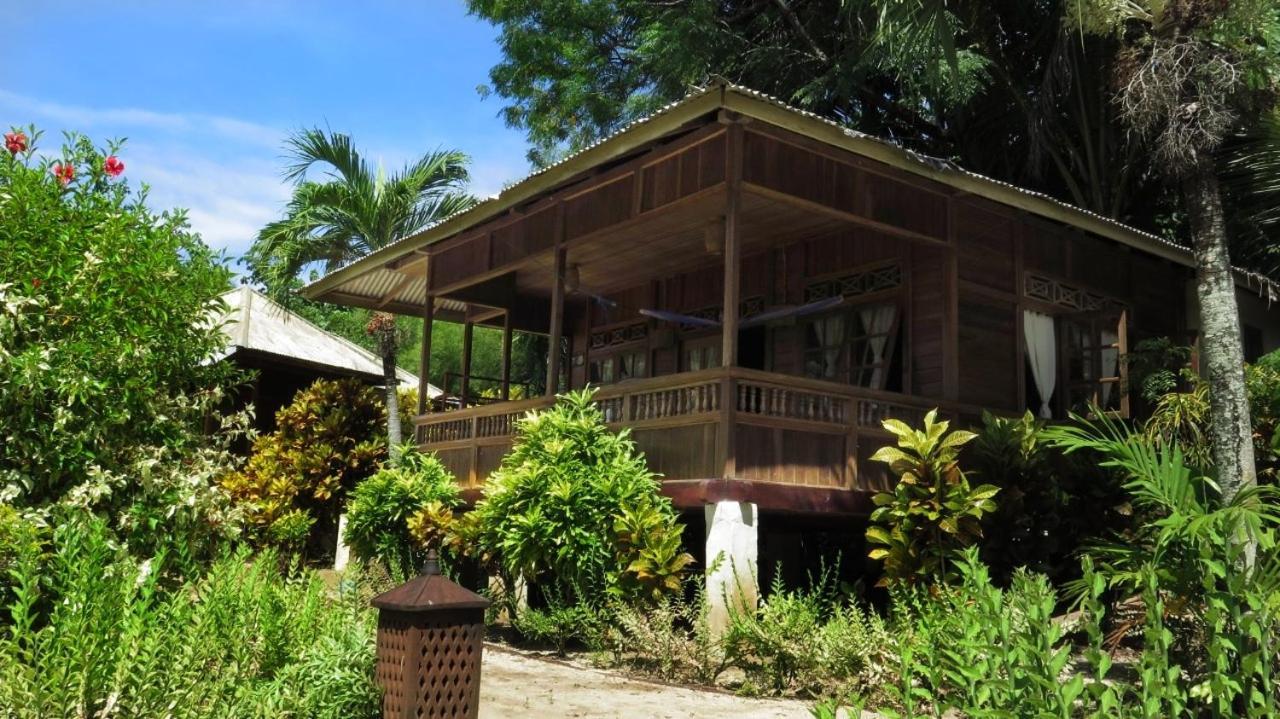 Two Fish Resort บูนาแกน ภายนอก รูปภาพ